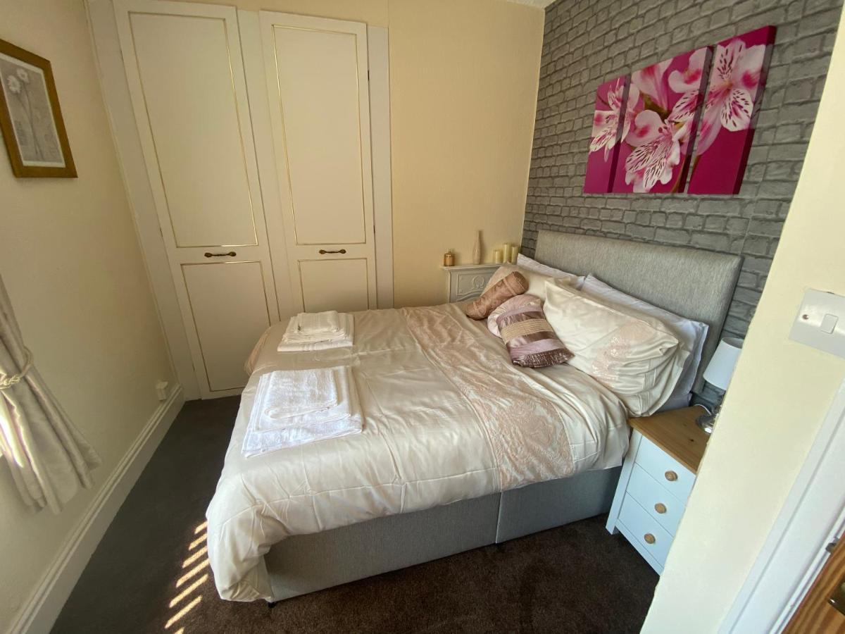 Sited In Lytham, Not Moss Side, Meadow Hse, Entire Hse, Sleeps 6 Apartment Moss Side  ภายนอก รูปภาพ